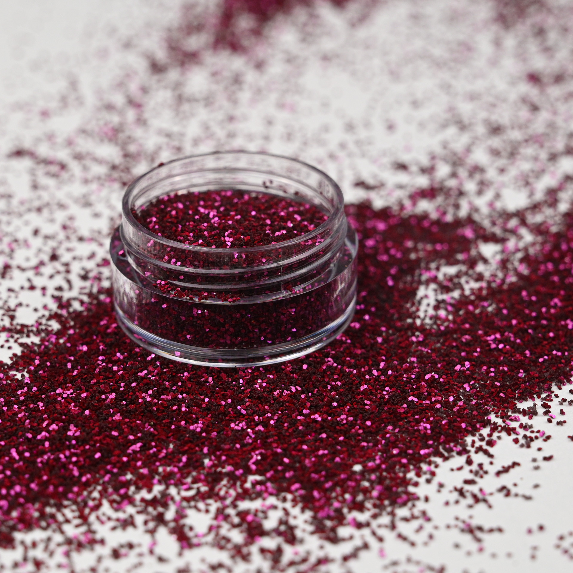 Moyennes paillettes rose foncé biodégradables Pure Glitter