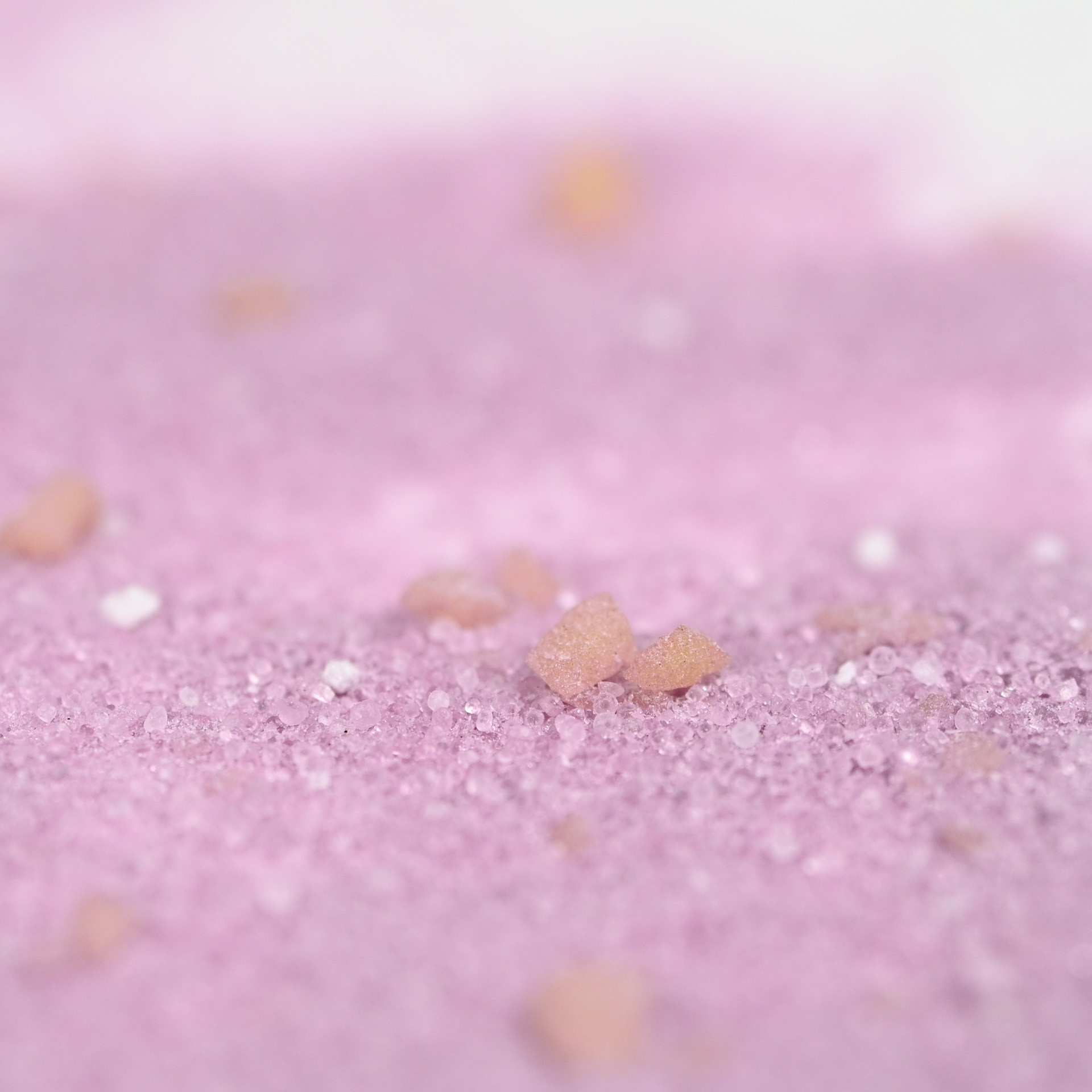 Pink Crackling Bath Salts