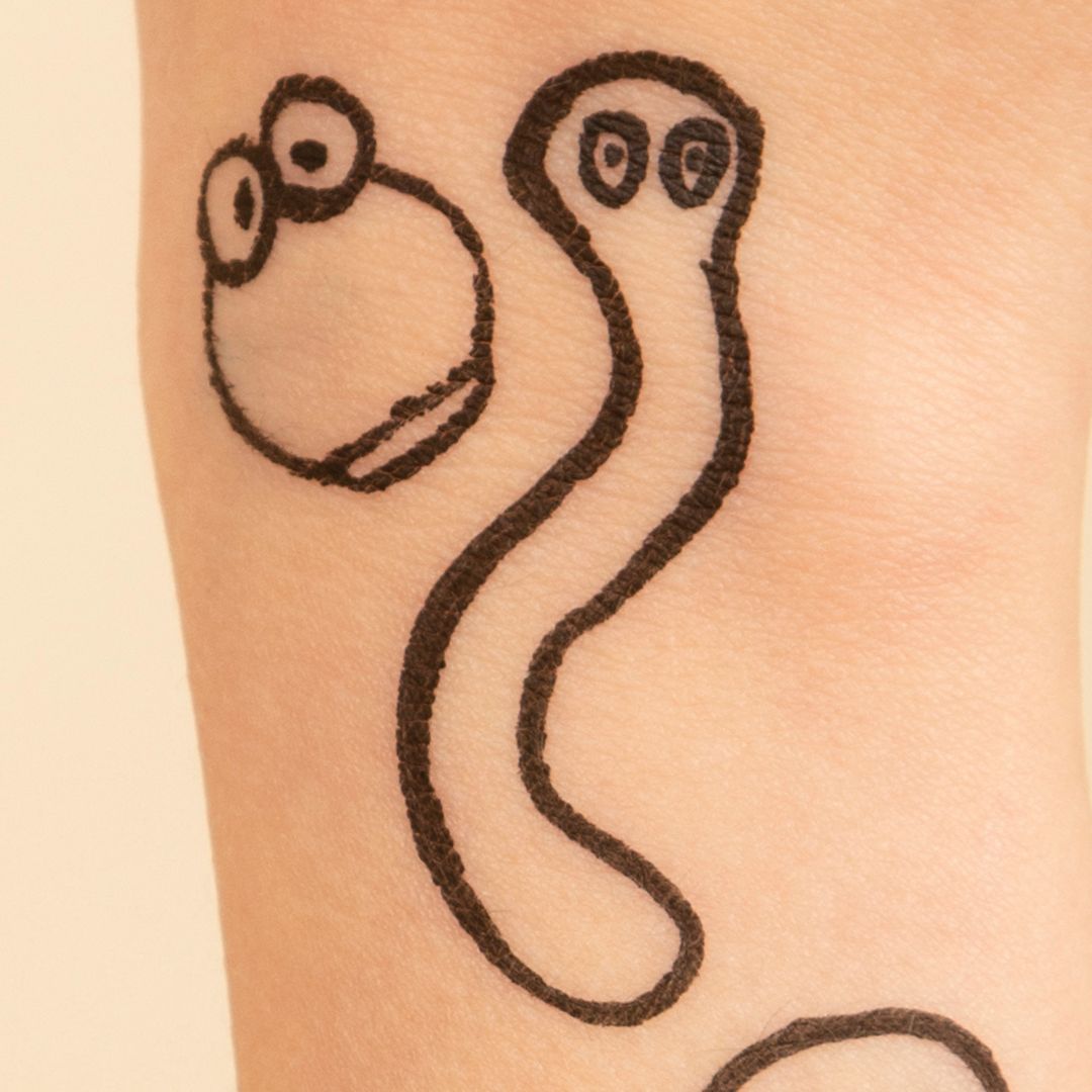 tuto tatouage enfant monstres serpent araignée étape 2